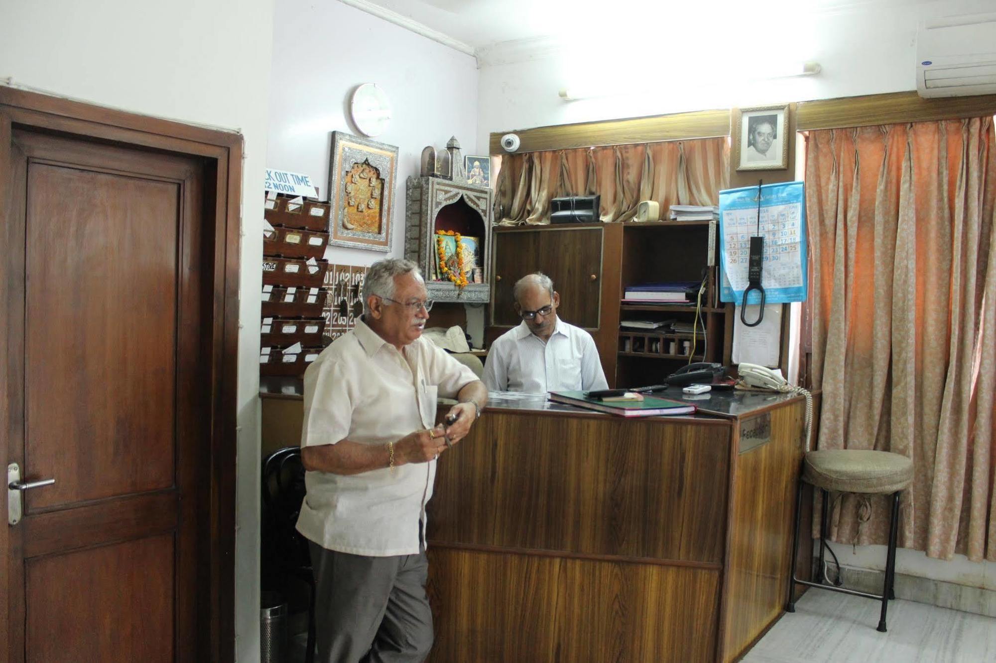 Batra Holiday Home - Couple Friendly Stays Delhi  Eksteriør billede